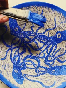 Clara Holt Workshop Sgraffito Studio Mud Visual 2